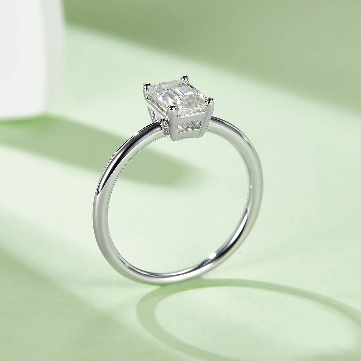 Classic rectangular S925 silver plated white gold moissanite diamond women's ring 1.0 carat D-grade
